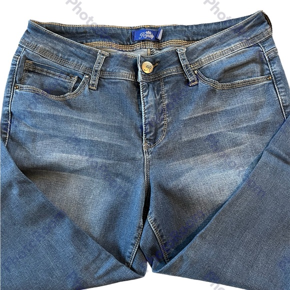 Royalty For Me Straight Leg Jeans - Picture 3 of 11